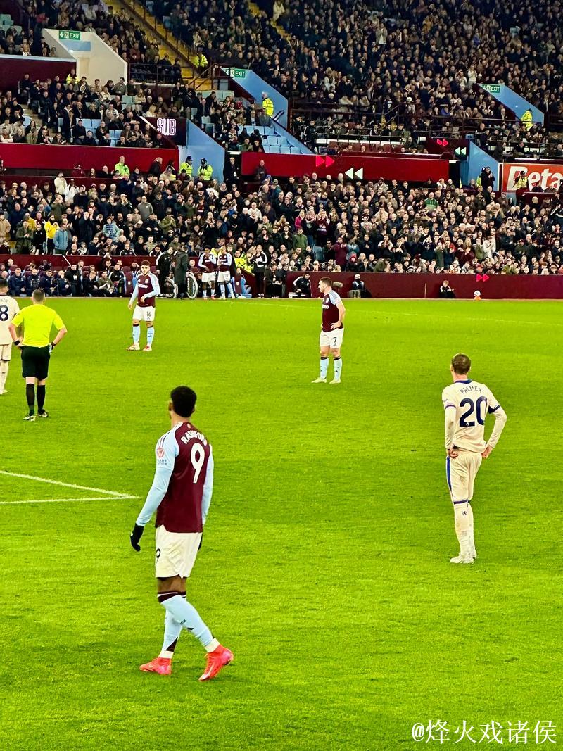 曼城维拉连胜紧逼阿森纳 利物浦切尔西曼联抢四激烈